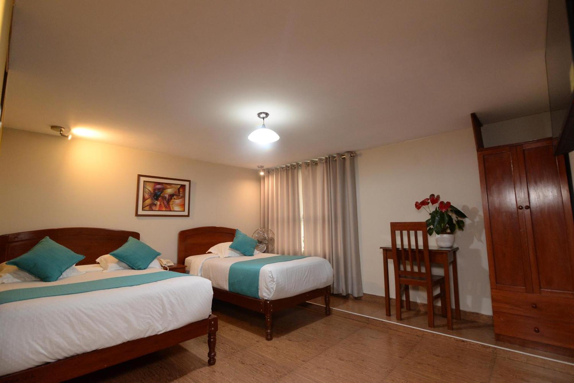 Hotel Palmas Reales Trujillo Exterior photo